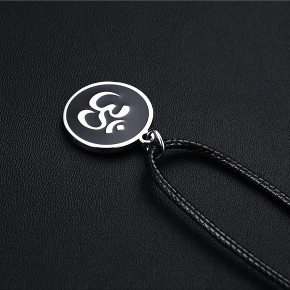 OM Necklace For Men/Women - Picture 4 of 6